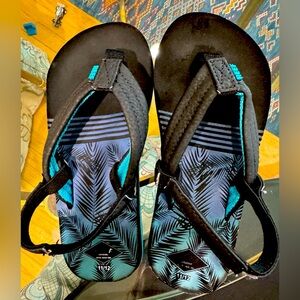 Reef Kids Ahi Flip Flop